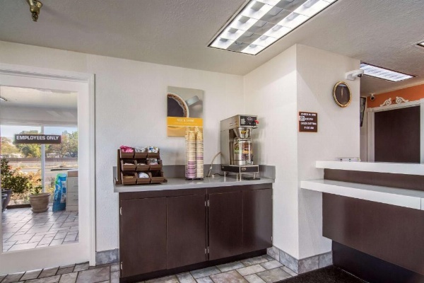 Motel 6-The Dalles, OR image 21